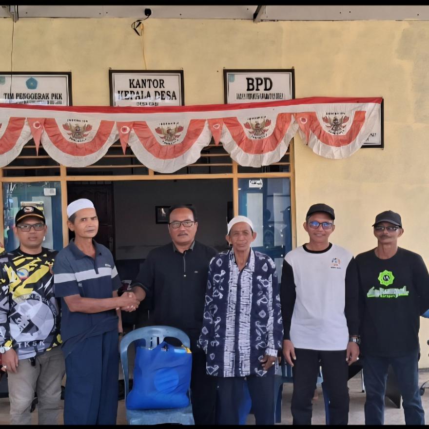 PEMERINTAH DESA CABI SALURKAN BANTUAN BAGI WARGA LANJUT USIA
